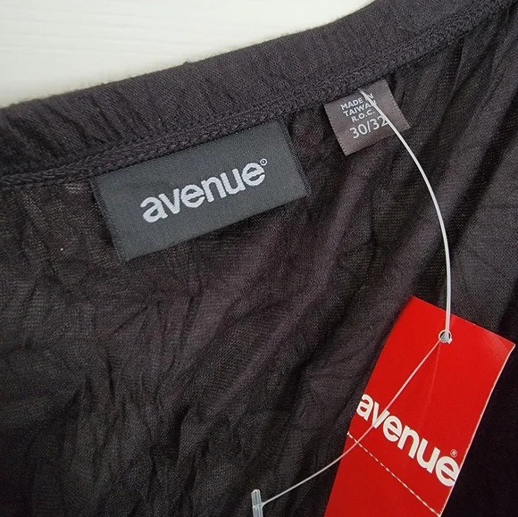 NWT Avenue Black Crinkle Maxi Skirt - Picture 7 of 7